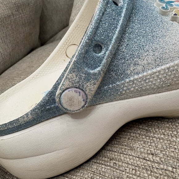 Frozen Crocs - Picture 4 of 10